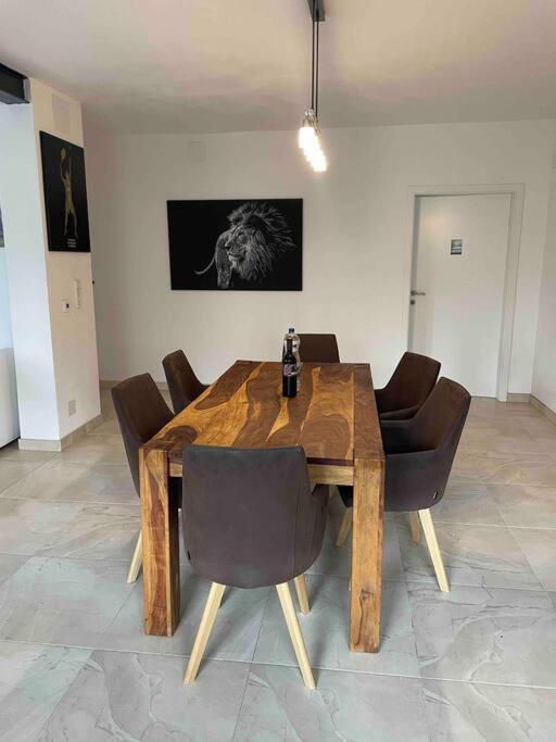 Moderne Wohnung Mit Stil Gross Gerungs Экстерьер фото