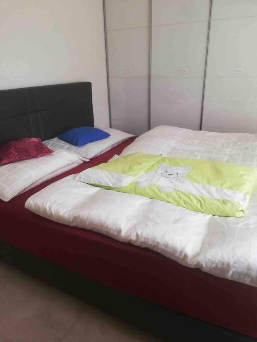 Moderne Wohnung Mit Stil Gross Gerungs Экстерьер фото